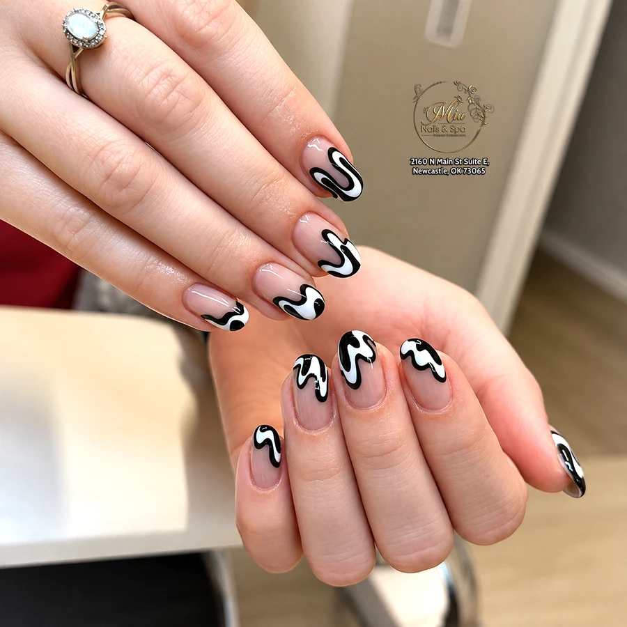Mia Nails & Spa
